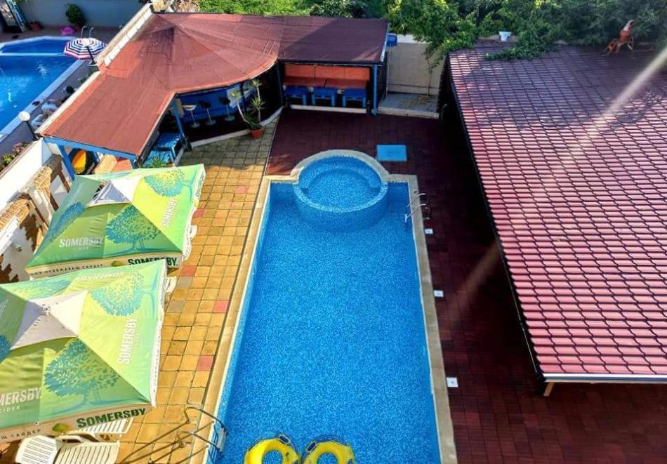 Hotel Stoyanov Равда Экстерьер фото